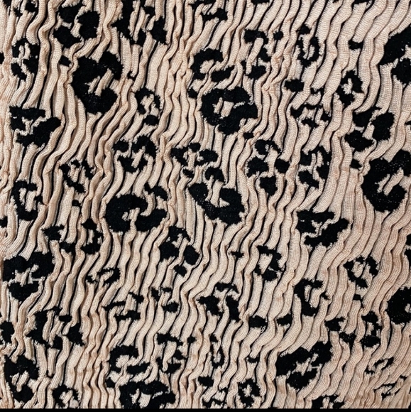 Time and Tru Leopard Jacquard One-Piece Swimsuit size XL NWT - Picture 4 of 8